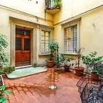 Familybo Castiglione Apartmán *